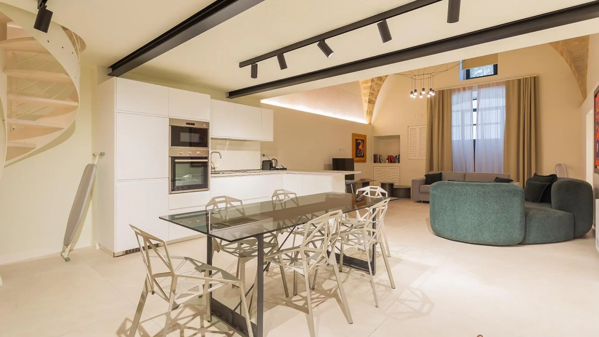 Zema Home Apartment By Apulia Accommodation バーリ