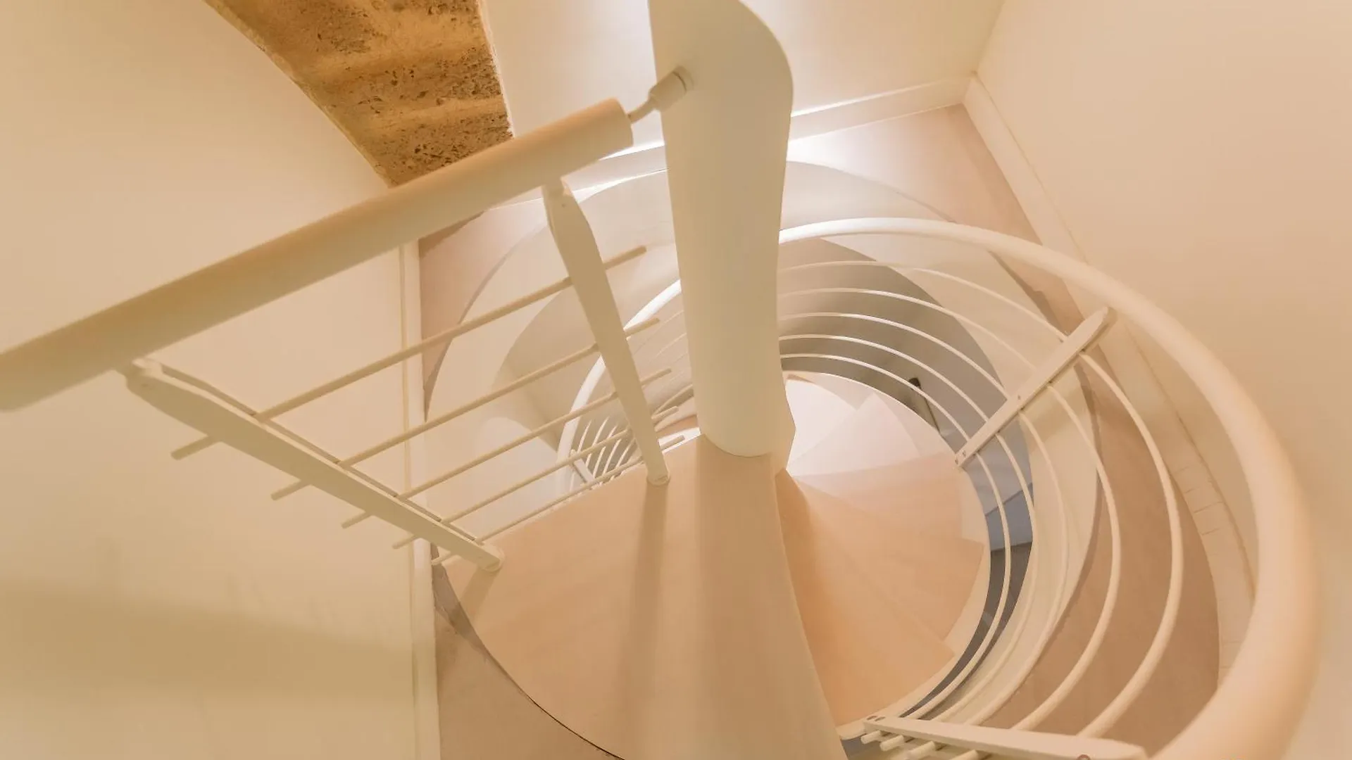 Zema Home Apartment By Apulia Accommodation バーリ
