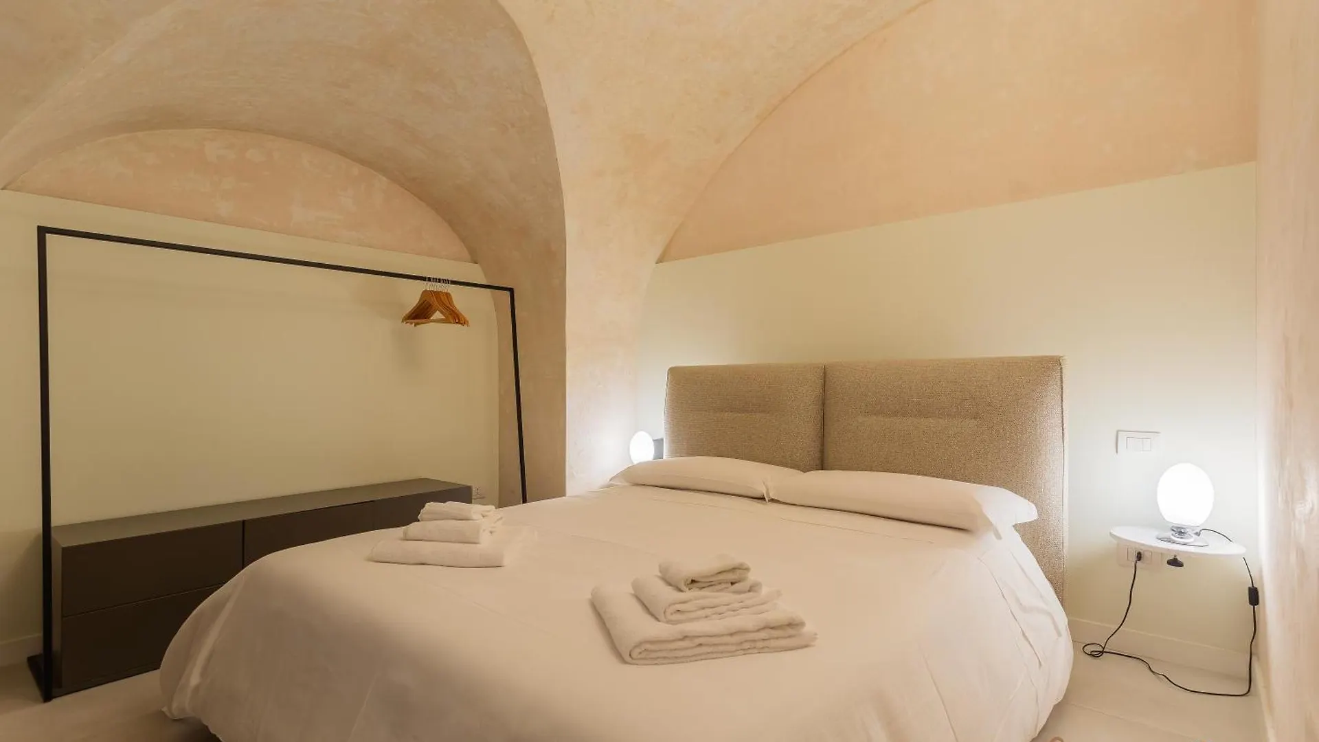 Zema Home Apartment By Apulia Accommodation バーリ